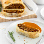 Veganer Festtagsbraten mit Bratensauce